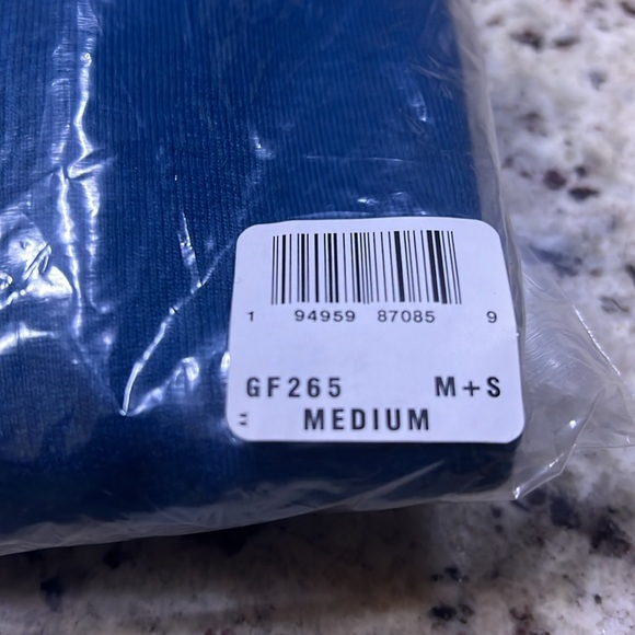 New - Champion Women's Powerblend Oversized Hoodie - Picture 4 of 4